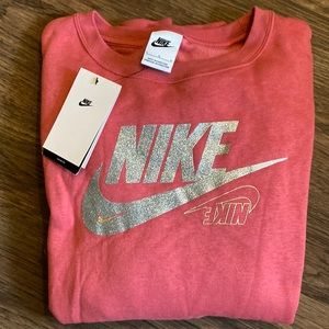 Nike Size Large Loose Fit Sweater